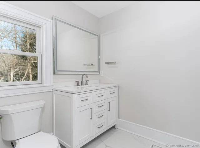 $5,000 | 2750 Whitney Avenue, Hamden, CT 06518