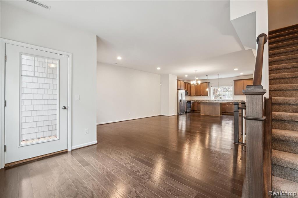 2683 Harvard Road, Unit 5 Berkley, MI 48072 - Photo 8 of 43