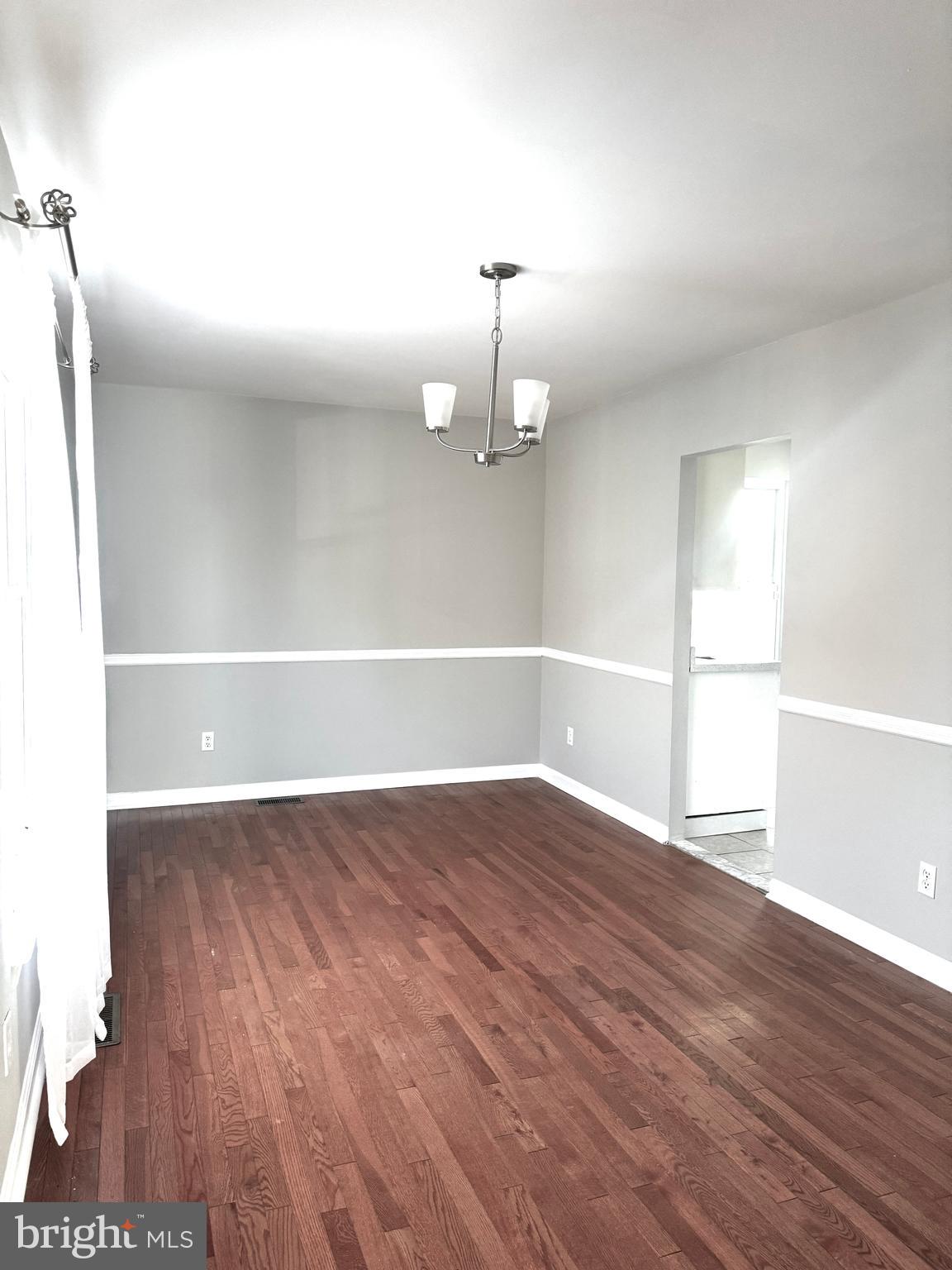 121 Rennard Place Philadelphia, PA 19116 - Photo 4 of 23