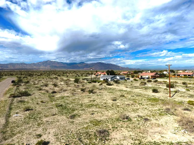 $13,500 | 1570 Arctic Avenue, Thermal, CA 92274