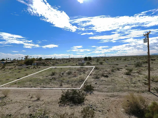 $13,500 | 1570 Arctic Avenue, Thermal, CA 92274