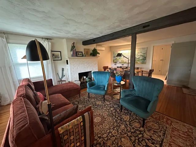 $2,500 | 51 Spruce Street, Manchester, VT 05255