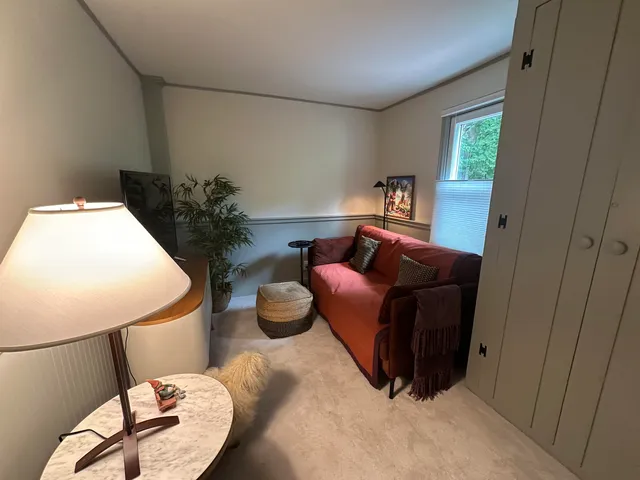 $2,500 | 51 Spruce Street, Manchester, VT 05255