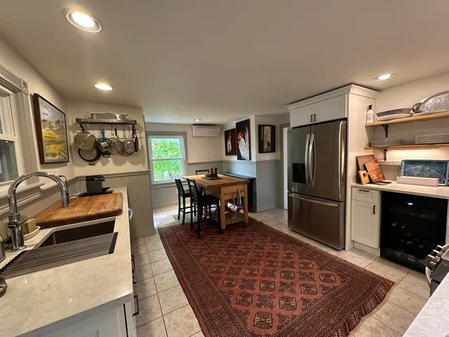 $2,500 | 51 Spruce Street, Manchester, VT 05255