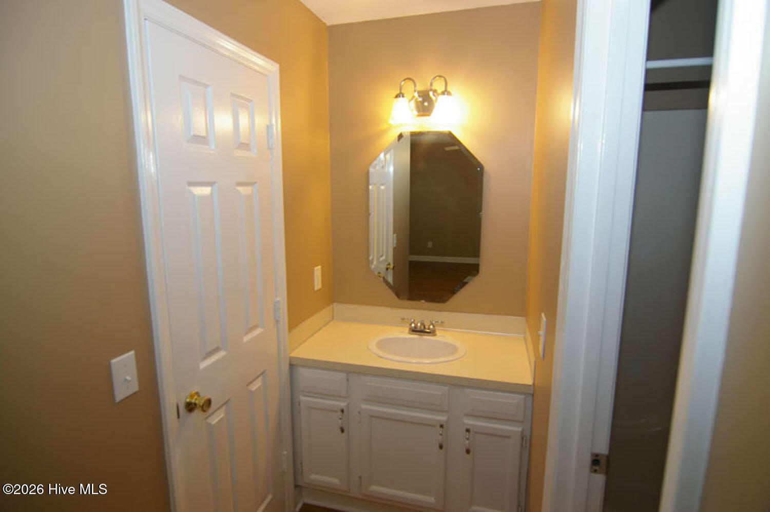 1968 Quail Ridge Road, Unit C Greenville, NC 27858 - Photo 11 of 18