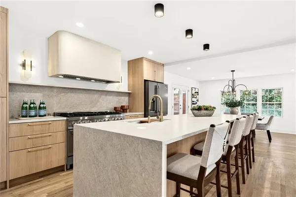 $1,275,000 | 2603 Kings Lake Court Northeast, Atlanta, GA 30345