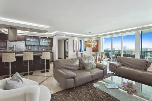 $8,000 | 1800 South Ocean Drive, Unit 1810, Hallandale Beach, FL 33009