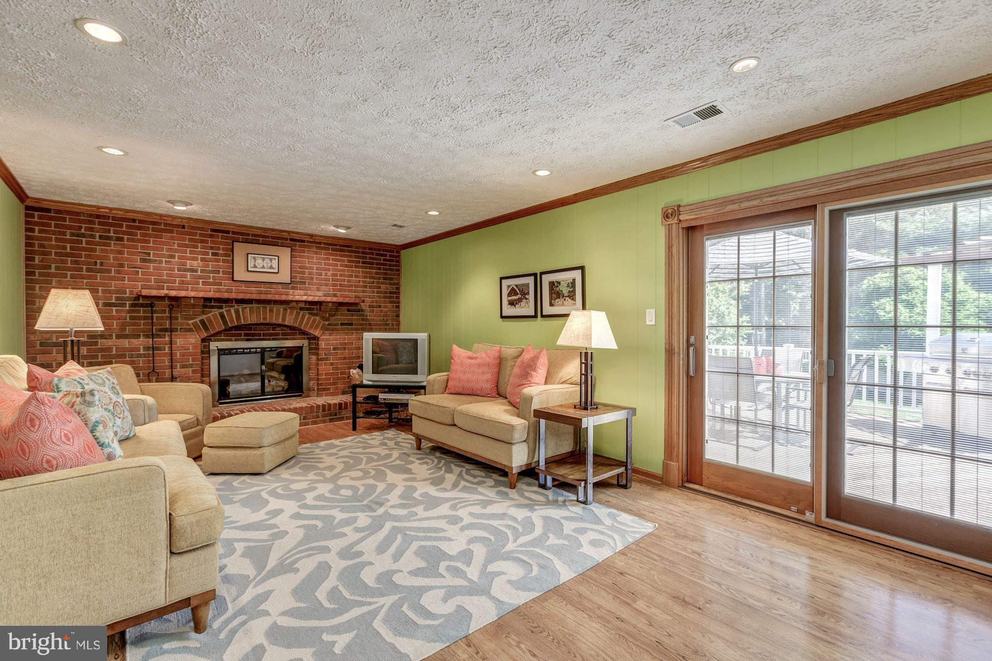 2305 Holly Spring Drive Silver Spring, MD 20905 - Photo 13 of 30 Family Room