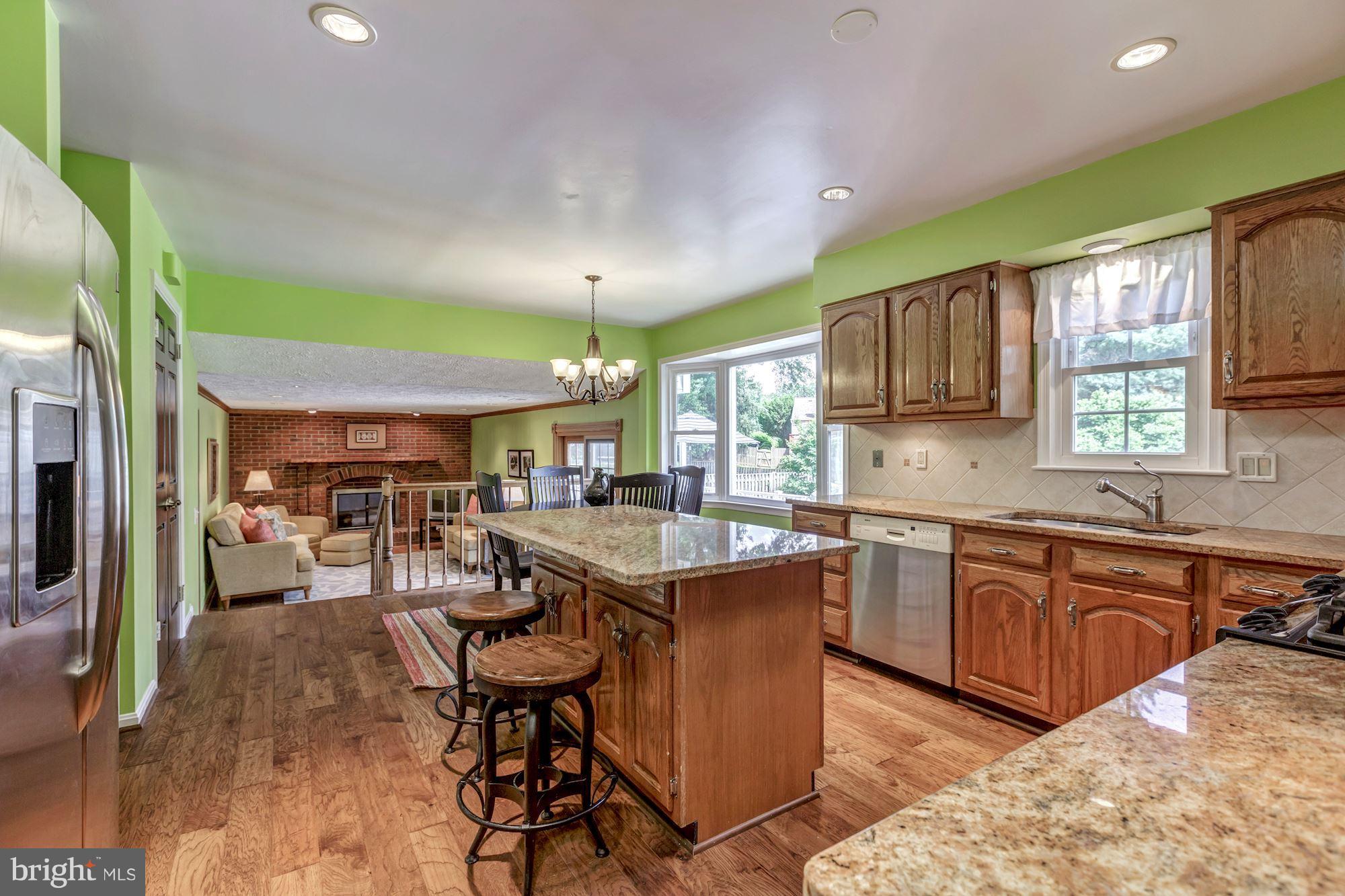 2305 Holly Spring Drive Silver Spring, MD 20905 - Photo 8 of 30 f