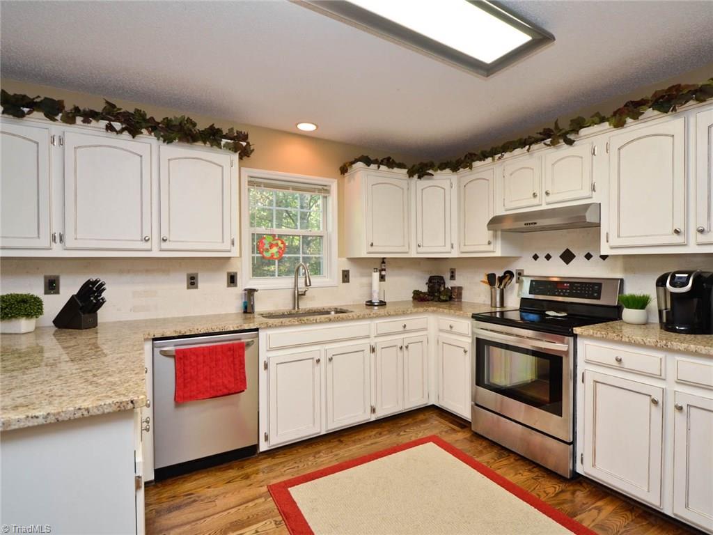 8992 Pepper Ridge Court Oak Ridge, NC 27310 - Photo 13 of 30