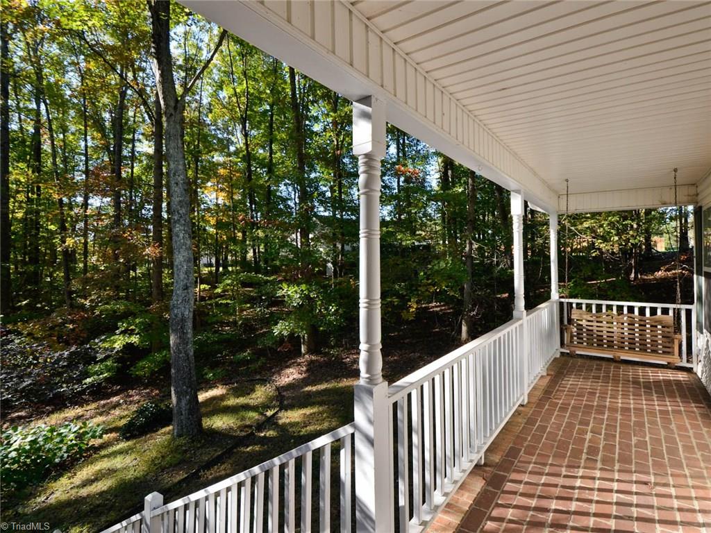 8992 Pepper Ridge Court Oak Ridge, NC 27310 - Photo 3 of 30