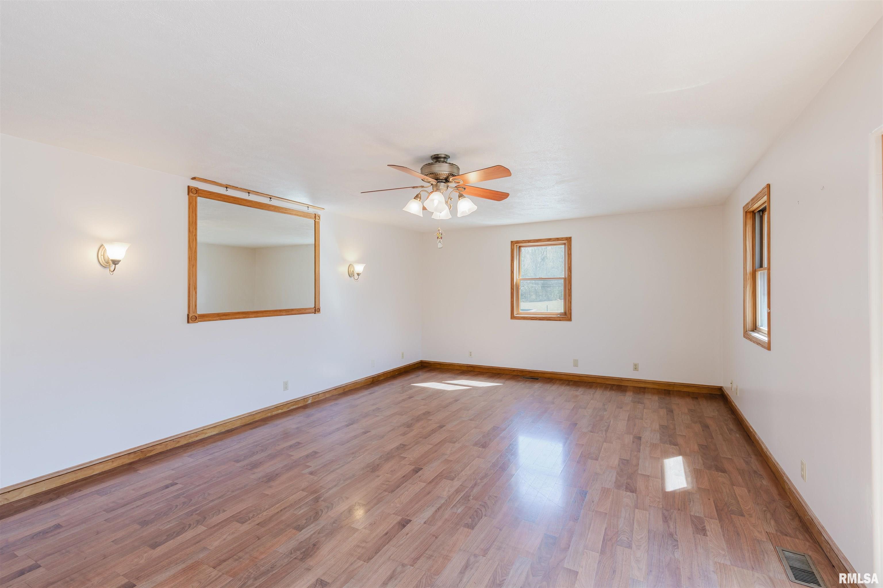 17643 Fowler School Road Pittsburg, IL 62974 - Photo 16 of 62