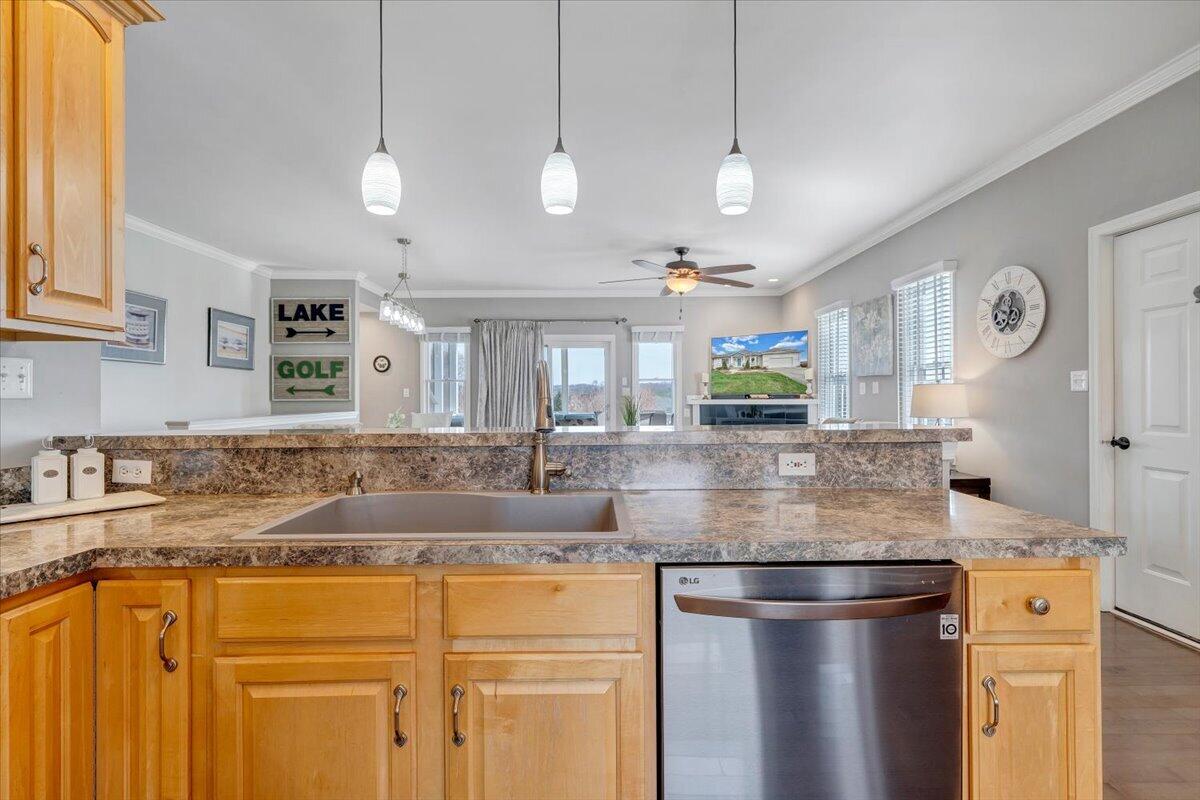 2302 Lake Retreat Road Huddleston, VA 24104 - Photo 11 of 71 11-MIB05674