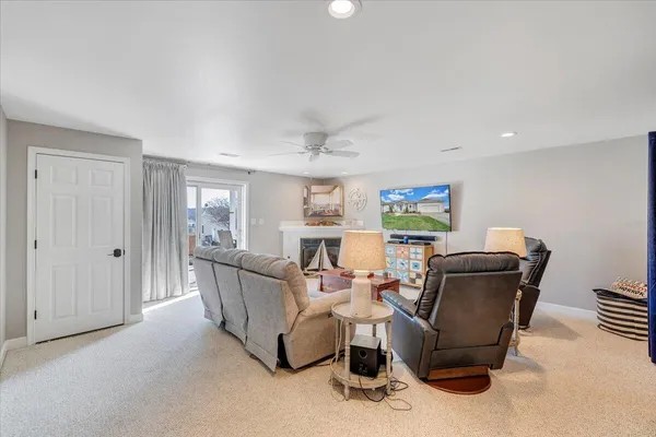 $435,000 | 2302 Lake Retreat Road, Huddleston, VA 24104