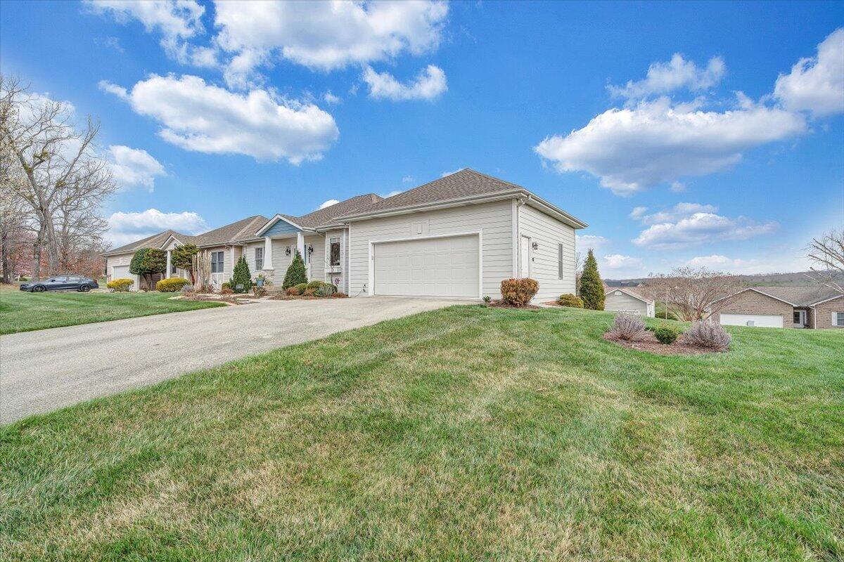 2302 Lake Retreat Road Huddleston, VA 24104 - Photo 58 of 71 58-MIB05737