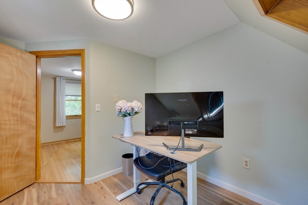 108 Deforest Street Boston, MA 02131 - Photo 17 of 37