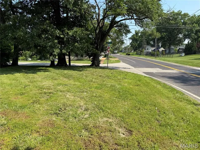 $31,900 | 1841 North Warson Road, St. Louis, MO 63114