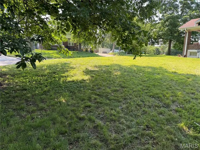 $31,900 | 1841 North Warson Road, St. Louis, MO 63114