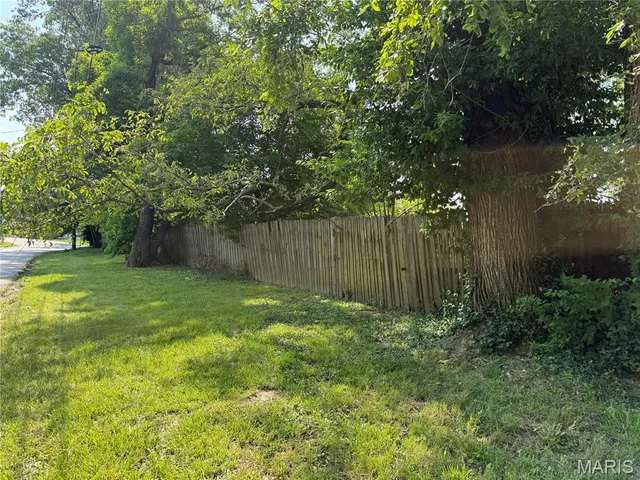 $31,900 | 1841 North Warson Road, St. Louis, MO 63114