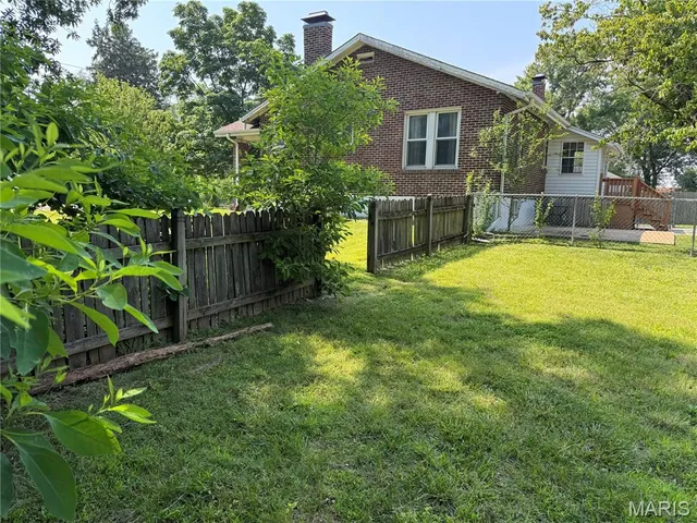 $31,900 | 1841 North Warson Road, St. Louis, MO 63114