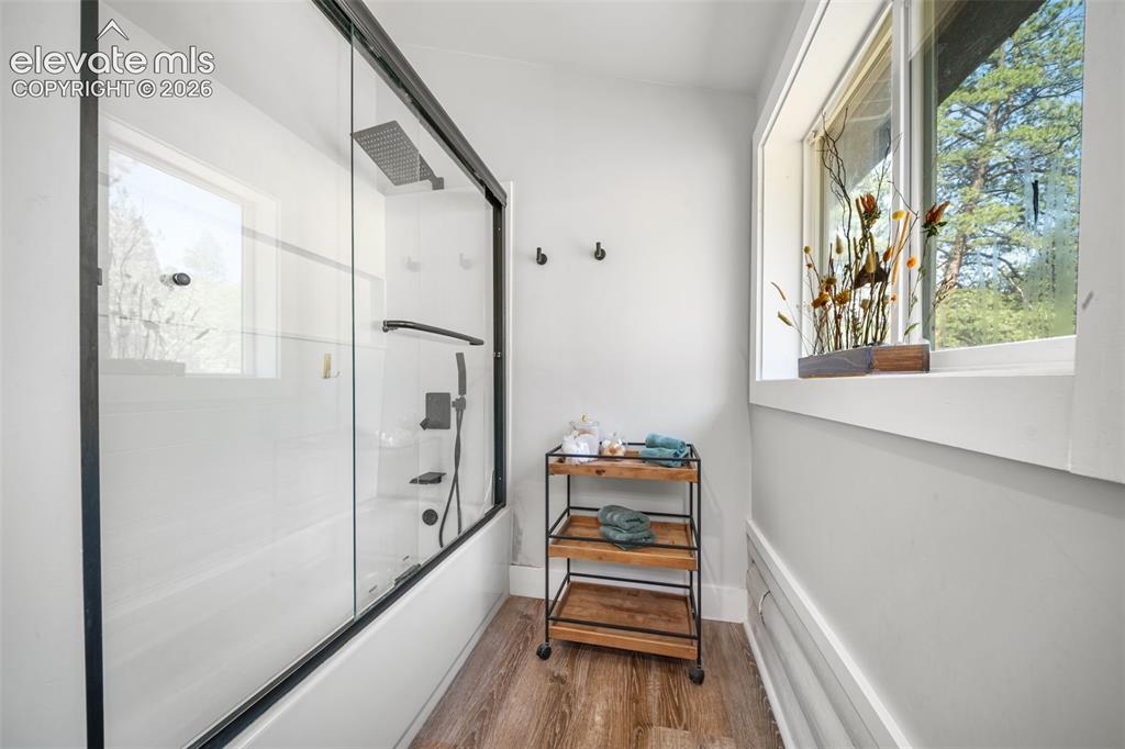 986 Apache Road Florissant, CO 80816 - Photo 26 of 50 3rd bed ensuite full bath with tub shower combo