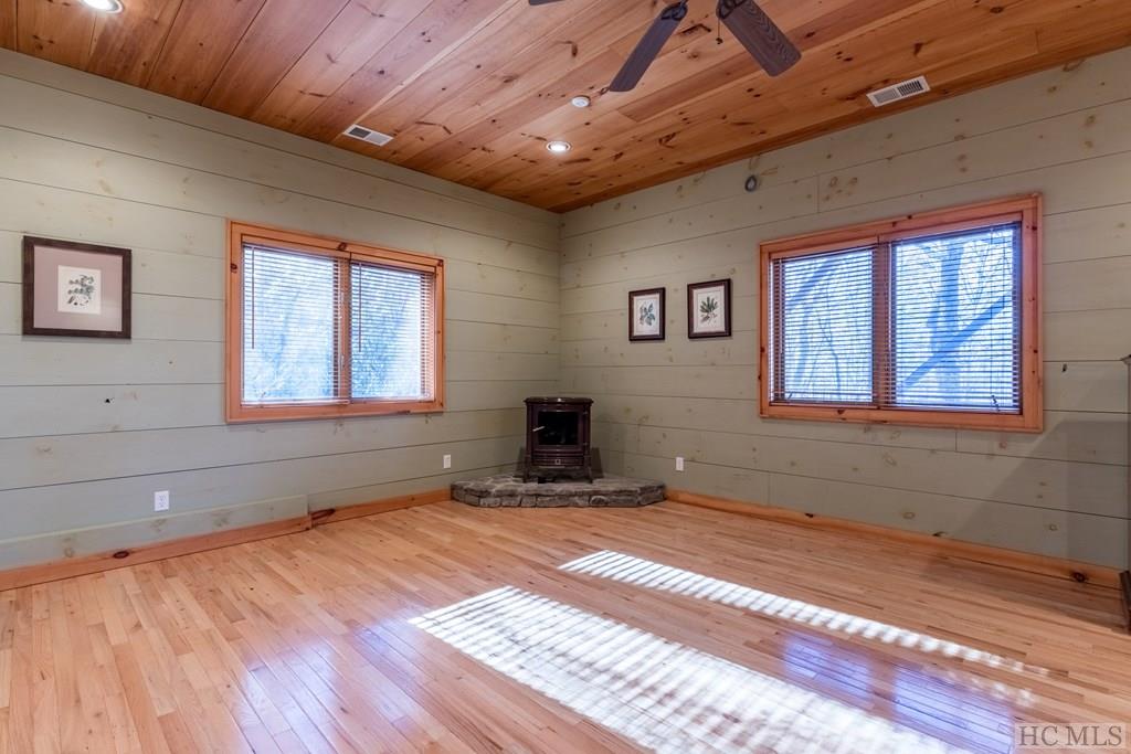 444 Dominion Road Cashiers, NC 28717 - Photo 16 of 27 Gallery Image 16
