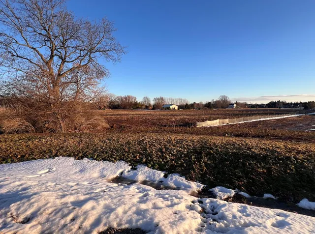 $575,000 | Ridgetop Drive, Unit 2, Appleton, WI 54914