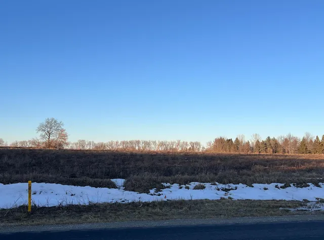 $575,000 | Ridgetop Drive, Unit 2, Appleton, WI 54914