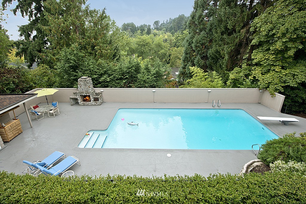 5539 Northeast Windermere Road Seattle, WA 98105 - Photo 22 of 24