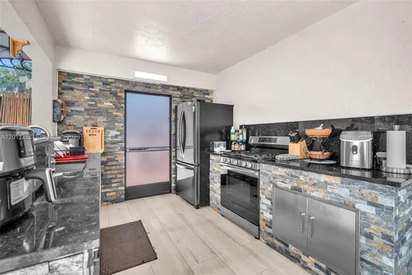 $4,500 | 252 Malibu Circle, Unit 252, Greenacres, FL 33413