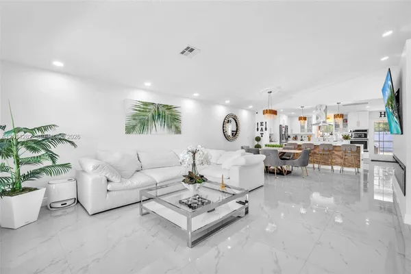 $4,500 | 252 Malibu Circle, Unit 252, Greenacres, FL 33413