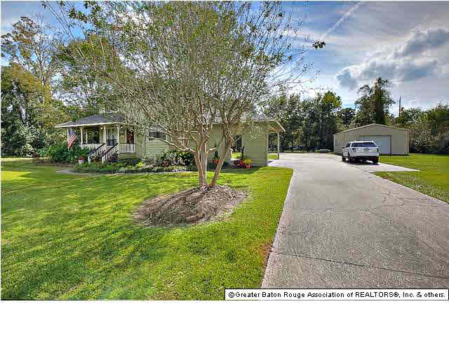 38129 Cornerview Road Gonzales, LA 70737 - Photo 2 of 15 Gallery Image 2