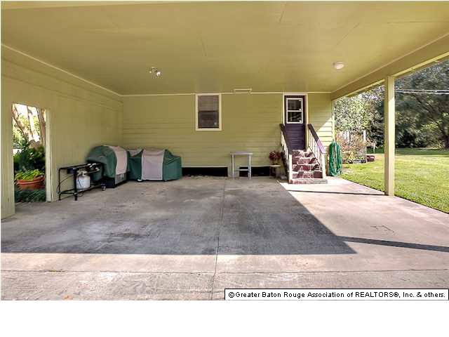 38129 Cornerview Road Gonzales, LA 70737 - Photo 3 of 15 Gallery Image 3