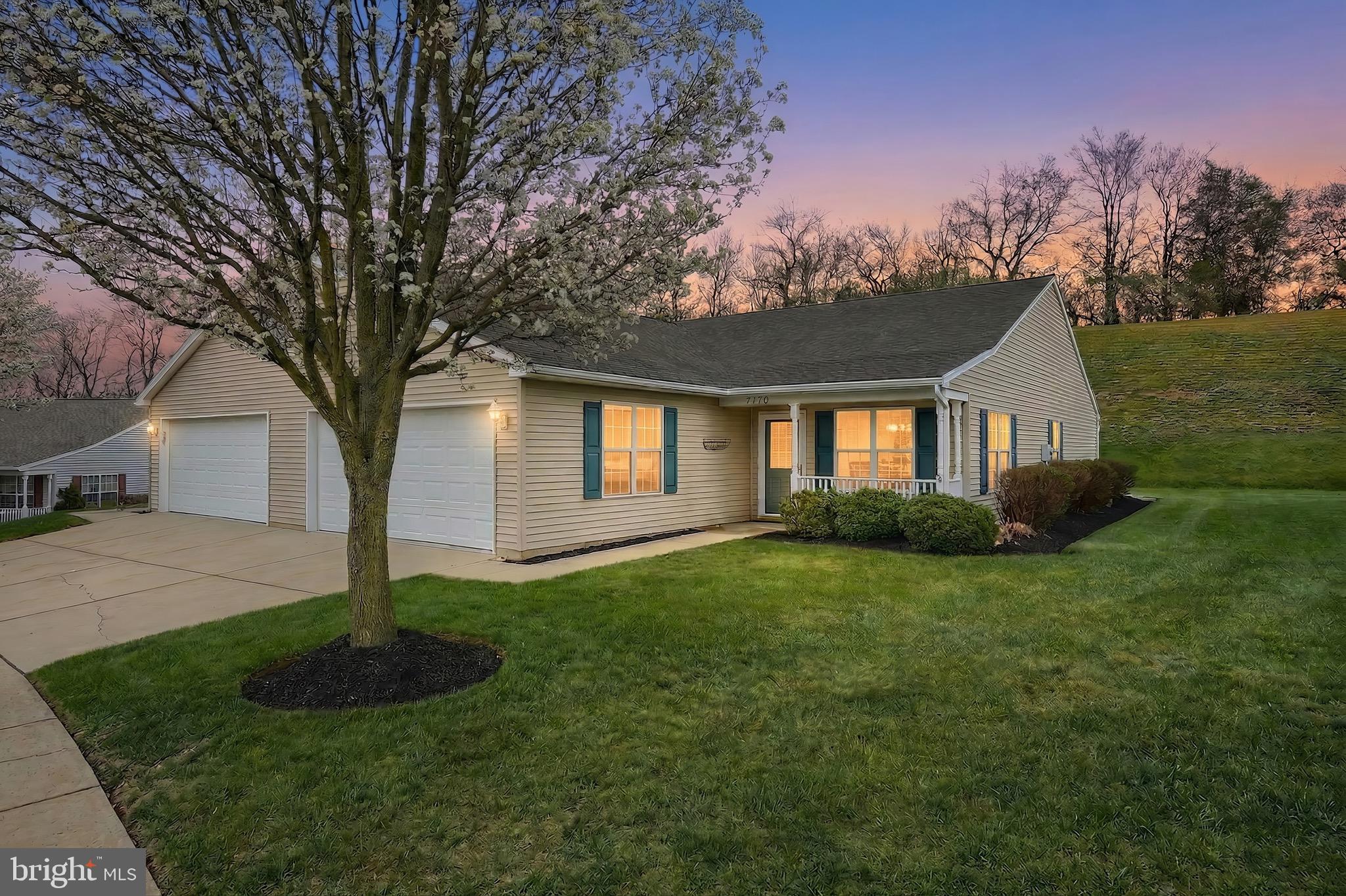 7170 Seneca Ridge Drive York, PA 17403 - Photo 1 of 27