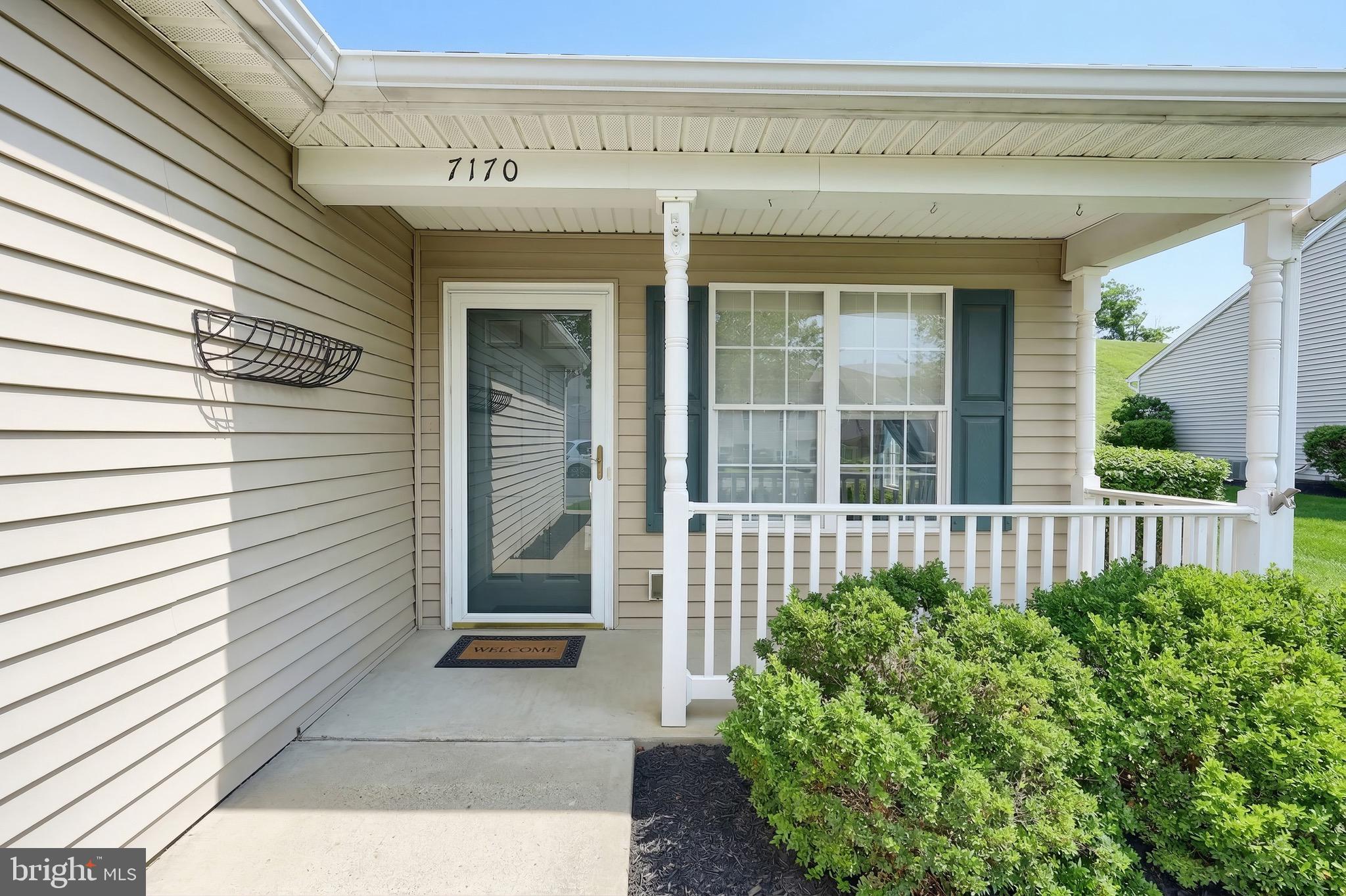 7170 Seneca Ridge Drive York, PA 17403 - Photo 5 of 27