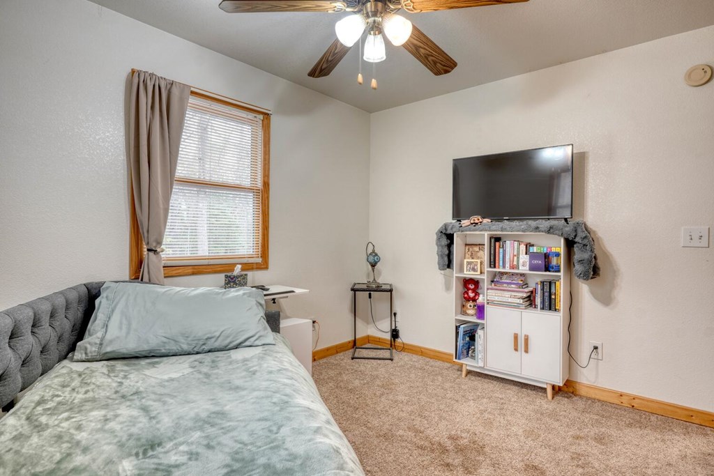 694 Hilltop Road Murphy, NC 28906 - Photo 18 of 60