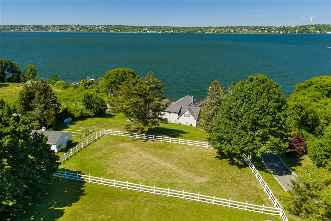 149 Nanaquaket Road Tiverton, RI 02878 - Photo 10 of 45