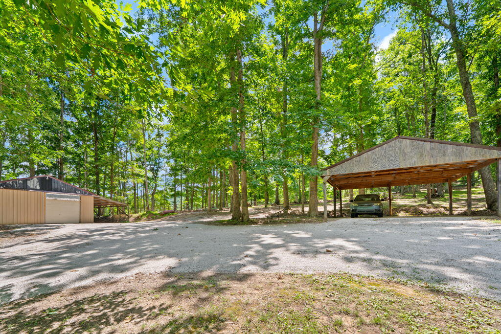 1261 Clark Road Irvine, KY 40336 - Photo 19 of 88 IMG_1728
