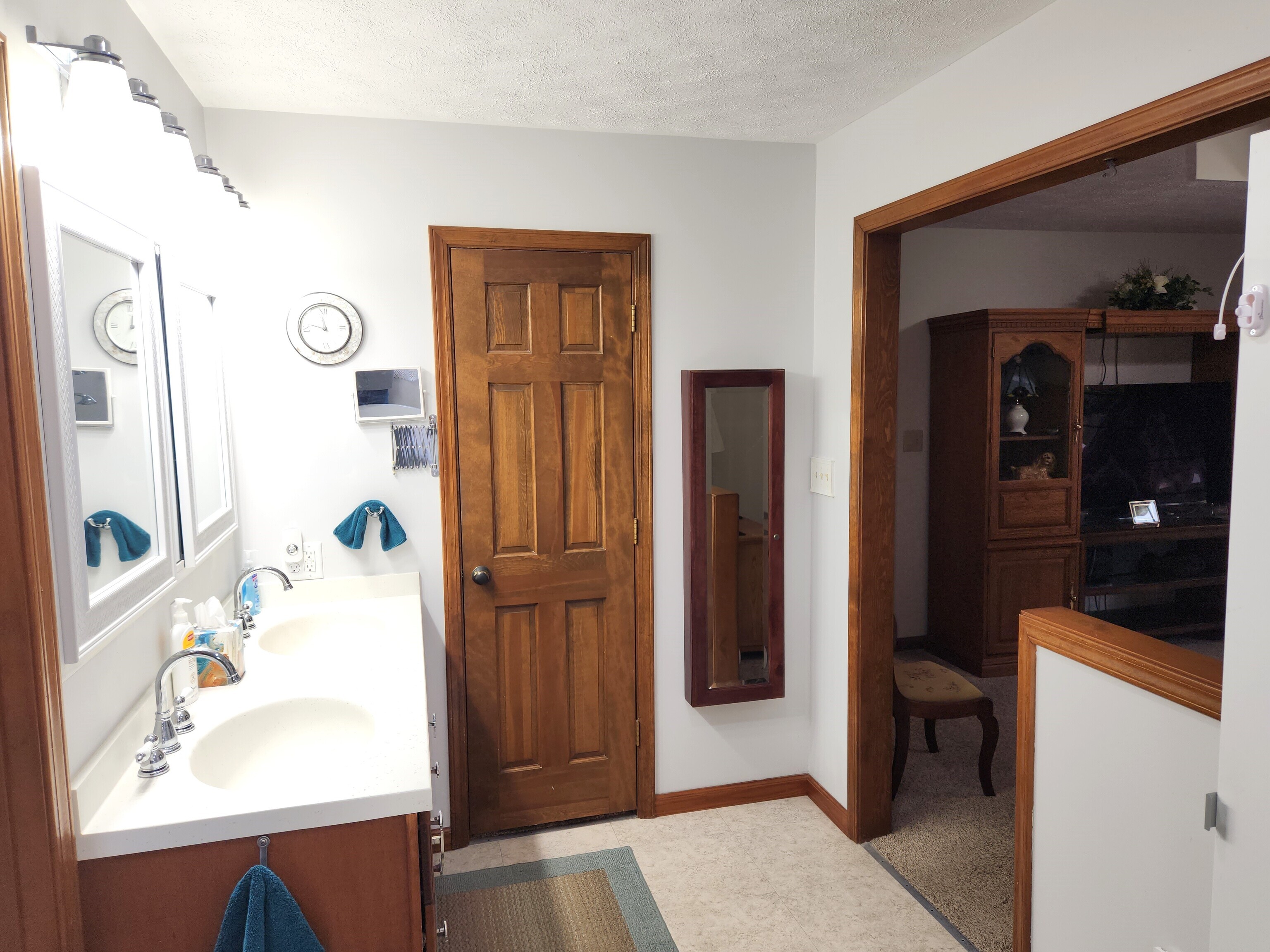 4477 Olive Branch Road Greenwood, IN 46143 - Photo 16 of 27