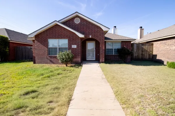 $1,600 | 6505 8th Street, Lubbock, TX 79416