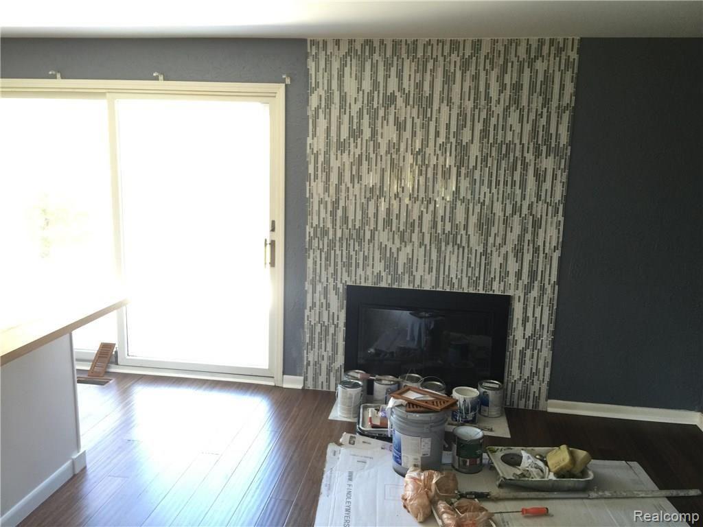 40872 Village Wood Road Novi, MI 48375 - Photo 3 of 9 VW 7.jpg