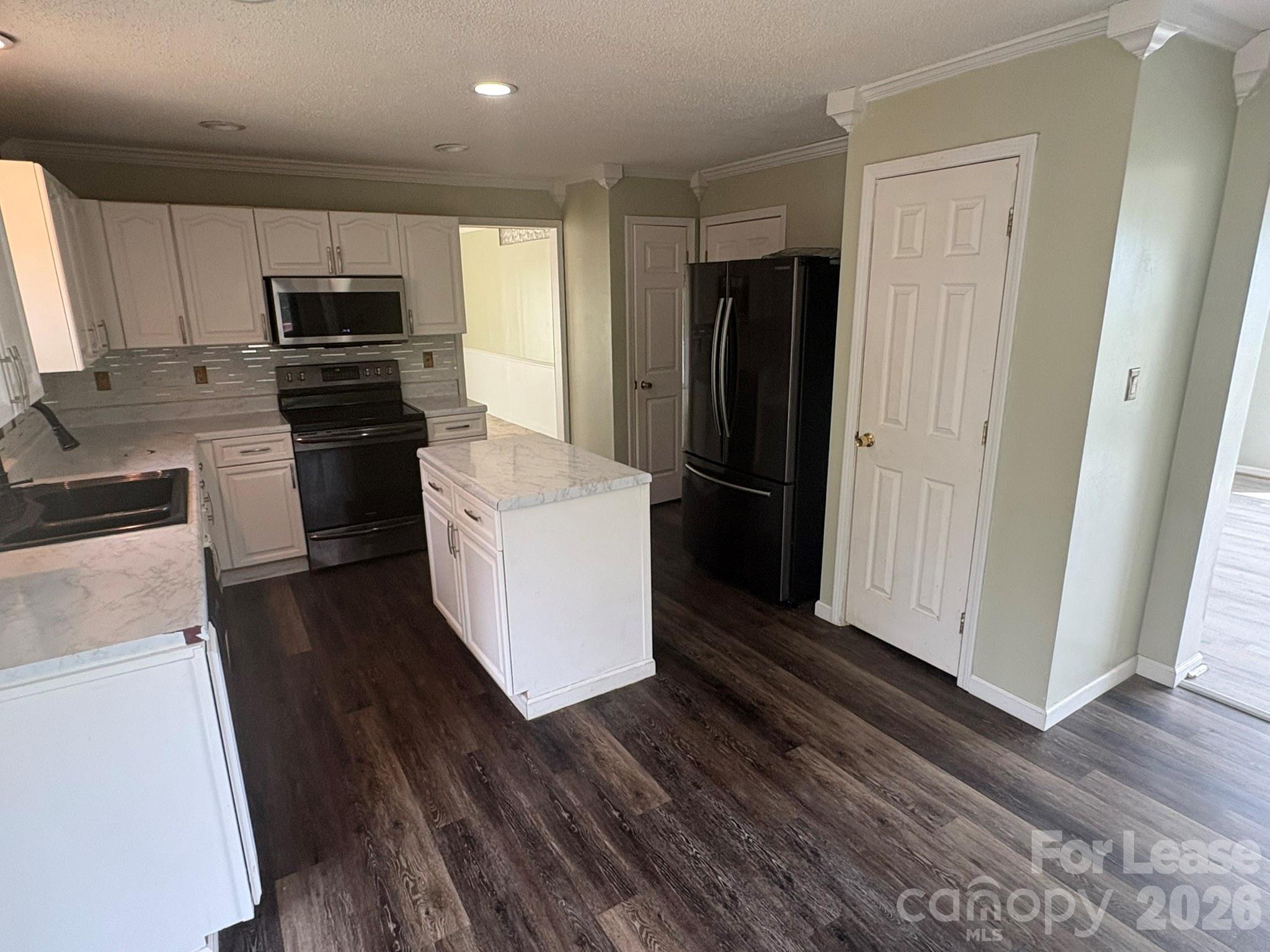 6719 Burkemont Road Morganton, NC 28655 - Photo 3 of 17