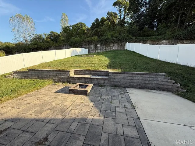 $1,945 | 528 Conestoga Drive, House Springs, MO 63051