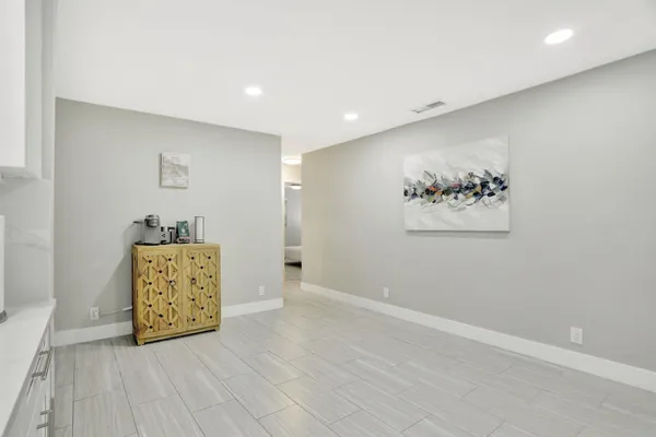 $9,000 | 1035 Northwest 5th Avenue, Boca Raton, FL 33432