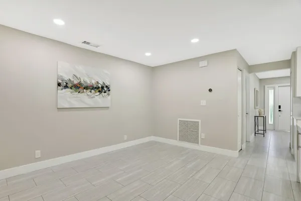 $9,000 | 1035 Northwest 5th Avenue, Boca Raton, FL 33432