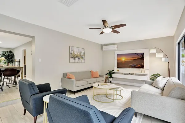 $9,000 | 1035 Northwest 5th Avenue, Boca Raton, FL 33432