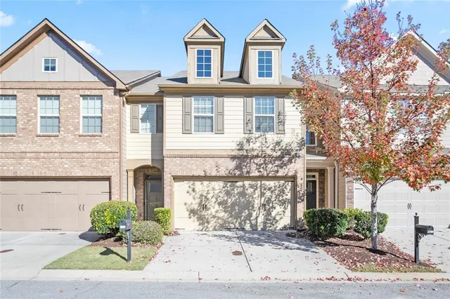 $373,000 | 2394 Whiteoak Court Southeast, Unit 51, Smyrna, GA 30080