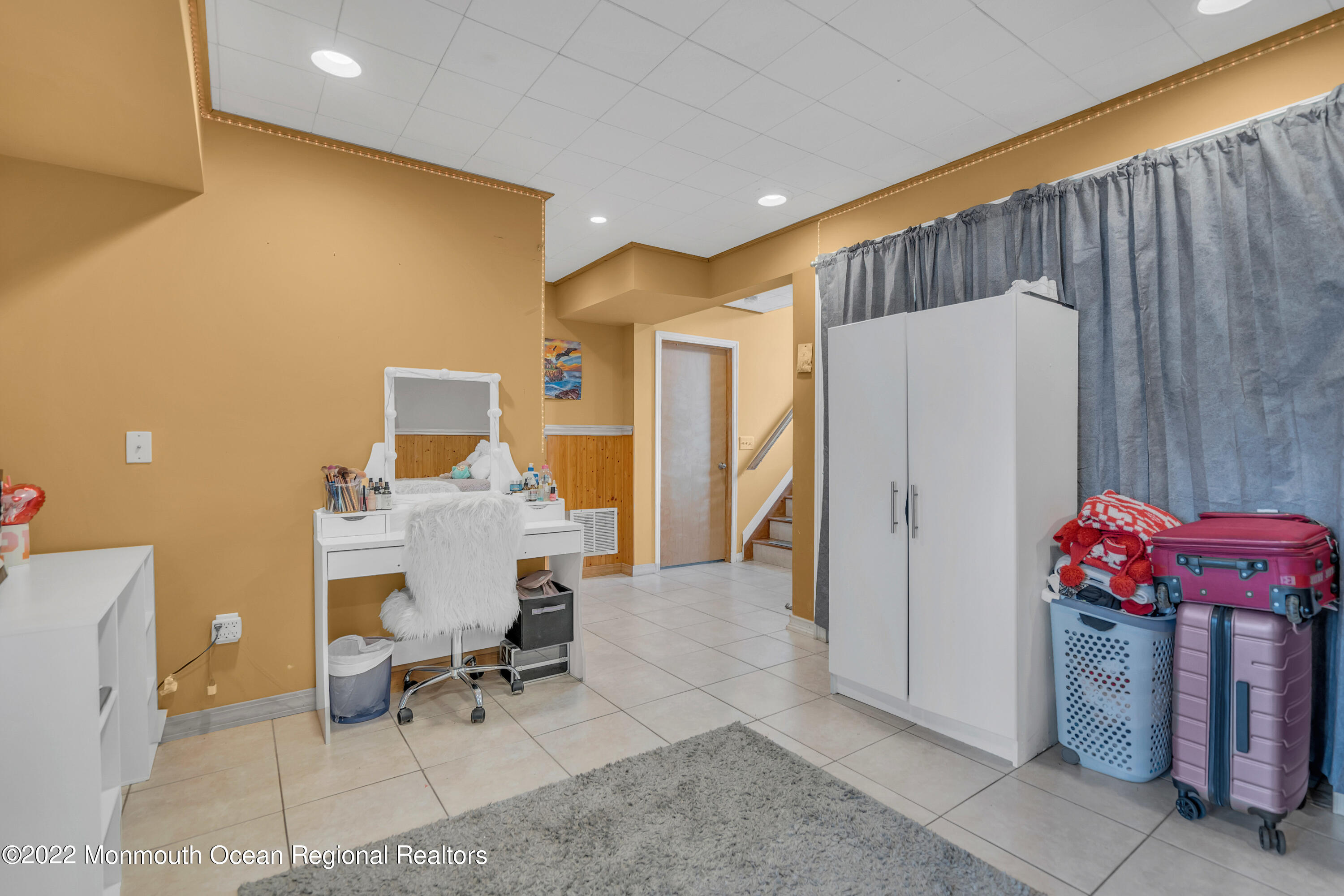 148 Weldon Road Manchester Township, NJ 08759 - Photo 23 of 36 a living room with furniture
