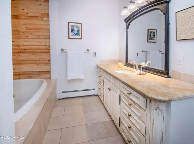 $2,295,000 | 2653 Cortina Lane, Unit 5A, Vail, CO 81657