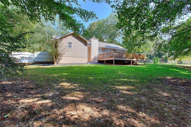 326 Cedar Ridge Drive Braselton, GA 30517 - Photo 2 of 28